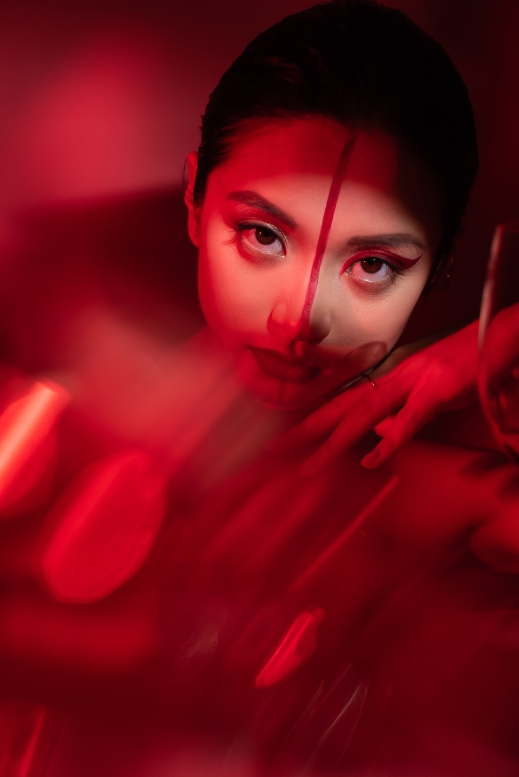 portrait-of-asian-woman-with-artistic-makeup-looki-2026-01-05-23-44-55-utc.jpg